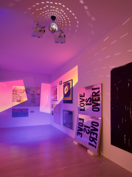 Installation View, Make it Behave, Kestnergesellschaft, Hanover, Germany, December 3, 2016 - February 5, 2017