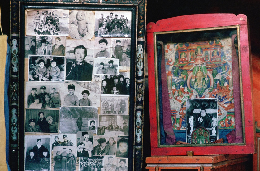 Juras Jurtenaltar [Jura's yurt altar], 1991