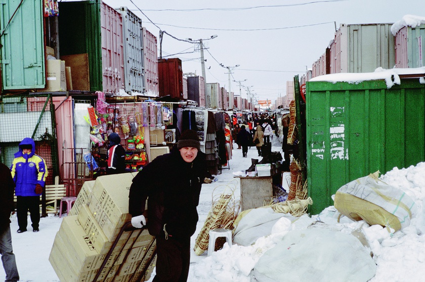 Containermarkt Odessa, 2002